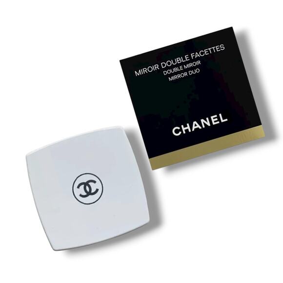 Chanel White Double Facete Compact Mirror - New in Box - Picture 1 of 3